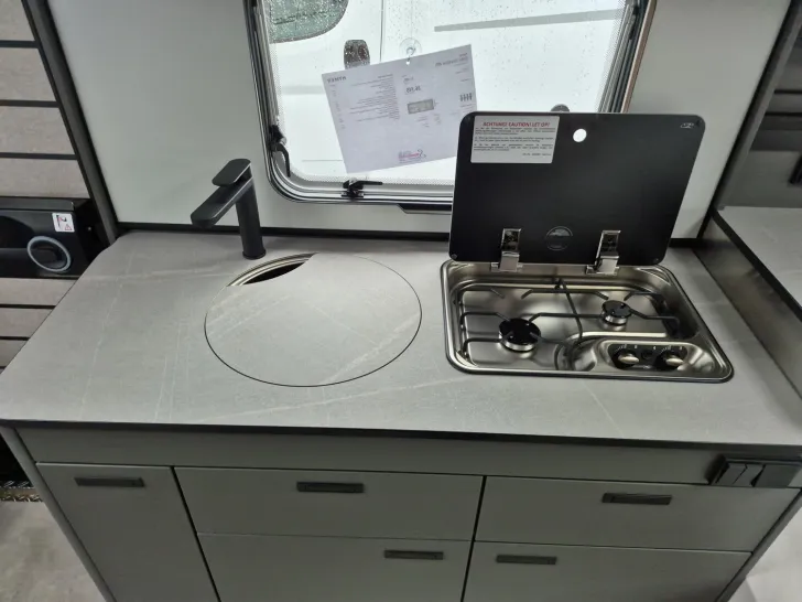 Fahrzeugbild Hymer Eriba Eriba Novaline 495 /1.800kg/Ambiente XL #15