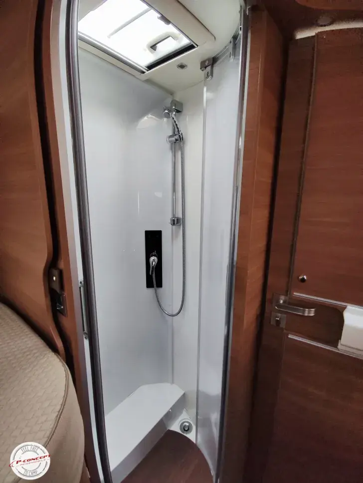 Fahrzeugbild Carthago chic c-line I 4.9 LE L Mercedes ohne Hubbett #14