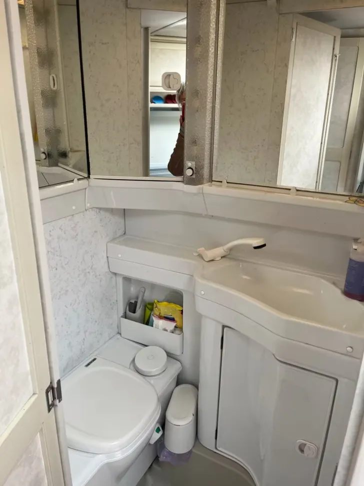 Fahrzeugbild Hymer Eriba Nova 531 trocken, autark und gepflegt #4