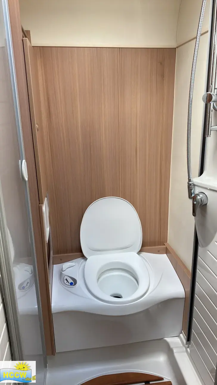 Toilette Bürstner Ixeo IT 700