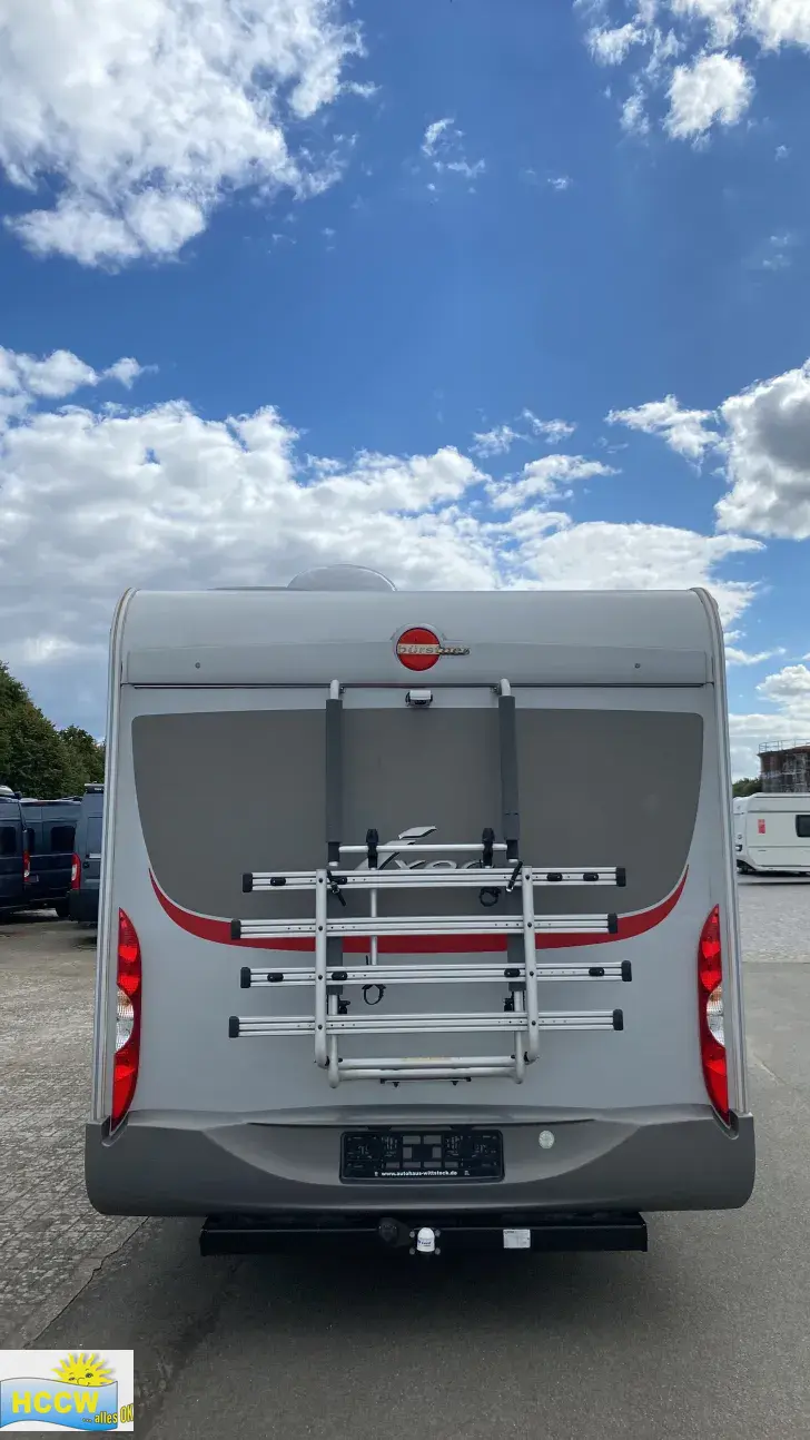 Frontal Hinten Bürstner Ixeo IT 700