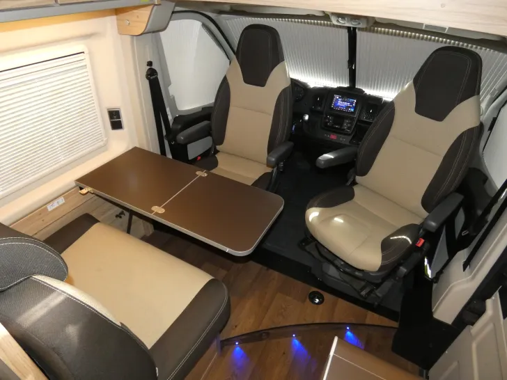Fahrzeugbild Hymer Camper Van Ayers Rock - sehr gepflegt, wenige KM - #9