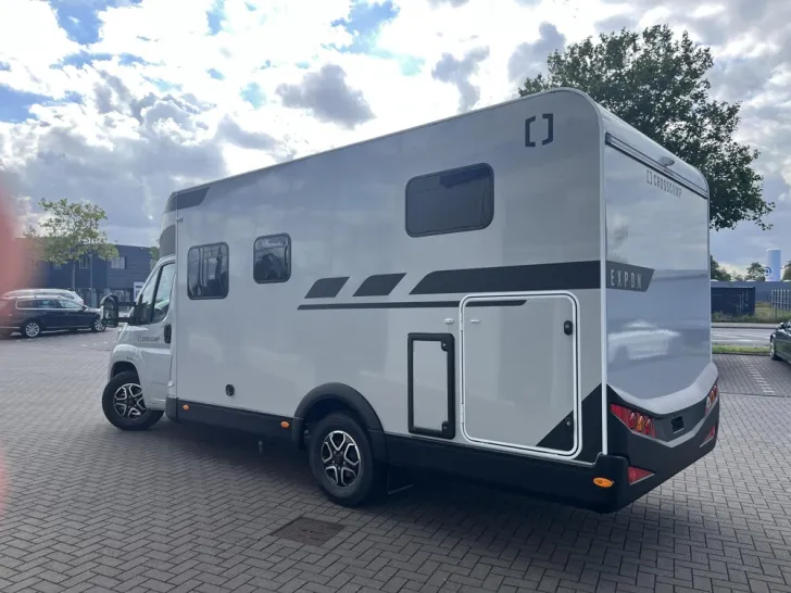 Fahrzeugbild Crosscamp EXPDN 7.0 E Peugeot #2