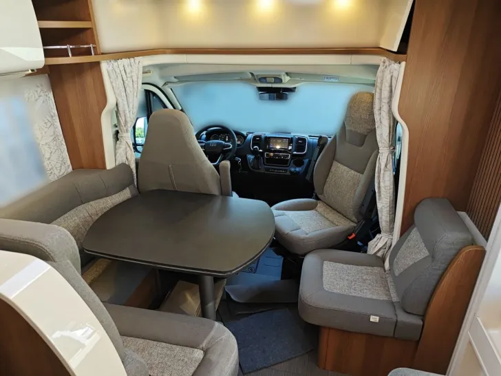 Fahrzeugbild Carthago C1-tourer T 143 KB LE comfort Fiat #11