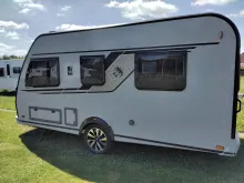 Fahrzeugbild Knaus Südwind 420 QD Black Selection Modell 2026 #12