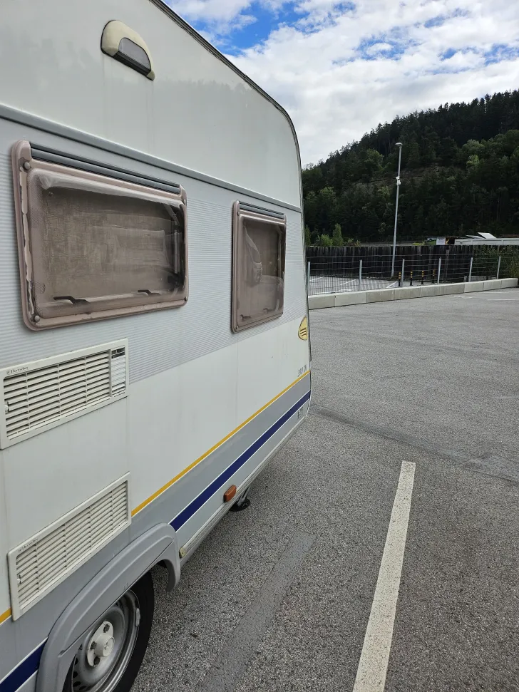 Grundriss Tag Bürstner Fun 390 TN gebraucht/gut