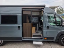Fahrzeugbild Clever SELECT LINE Runner 636 Active Elektrisches Hubbett #22
