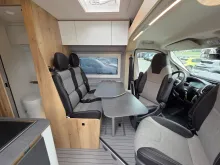 Fahrzeugbild Clever SELECT LINE Runner 636 Active Elektrisches Hubbett #29