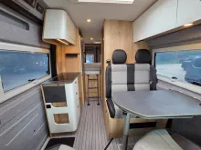 Fahrzeugbild Clever SELECT LINE Runner 636 Active Elektrisches Hubbett #43