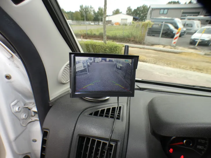 Fahrzeugbild Pössl H-Line 2WIN Vario Luftfederung Hubstützenanlage #19
