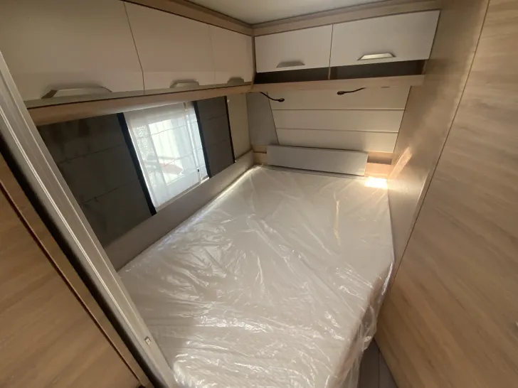 Fahrzeugbild Knaus Südwind 580 UF Black Selection Auflastung 2000 Kg #12