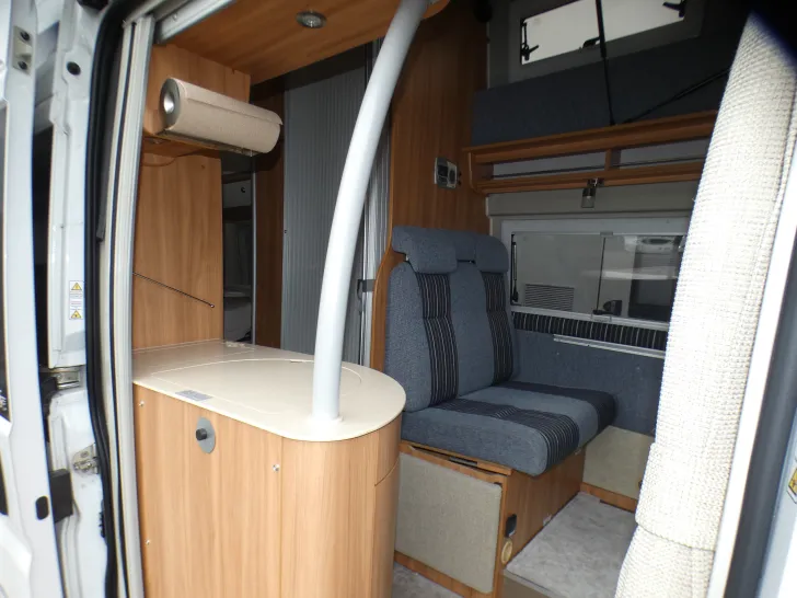 Fahrzeugbild Pössl H-Line 2WIN Vario Luftfederung Hubstützenanlage #22