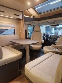 Fahrzeugbild Knaus L!VE WAVE 700 MEG Platinum Selection 2027er Automatik #11
