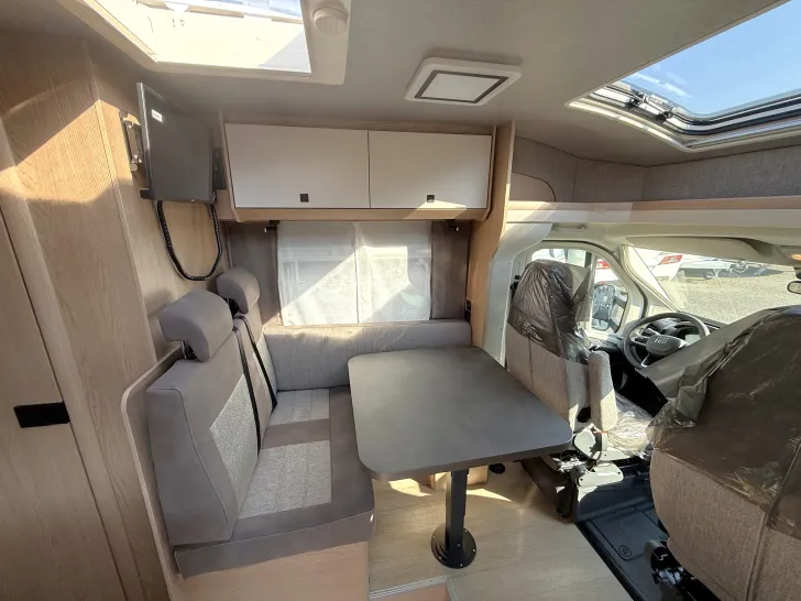 Fahrzeugbild Hobby ONTOUR T 710 GE 8-Gang Automat. 140 PS 3650 kg #13