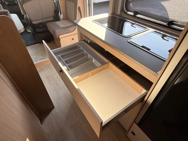 Fahrzeugbild Hobby ONTOUR T 710 GE 8-Gang Automat. 140 PS 3650 kg #34