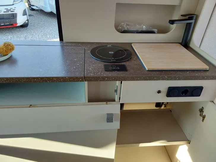 Fahrzeugbild Bürstner Papillon PC 6.0 Radio+Kamera, Markise, Küchenpkt #15