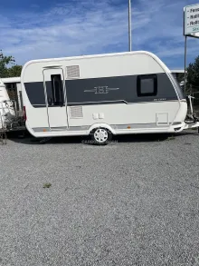 Fahrzeugbild Hobby De Luxe 400 SFe #1