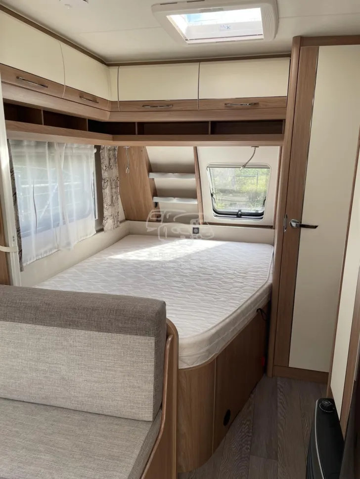 Fahrzeugbild Hobby De Luxe 400 SFe #6