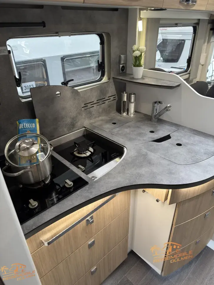 Fahrzeugbild Frankia F-Line I 790 GD Hubstützen Lithium #14
