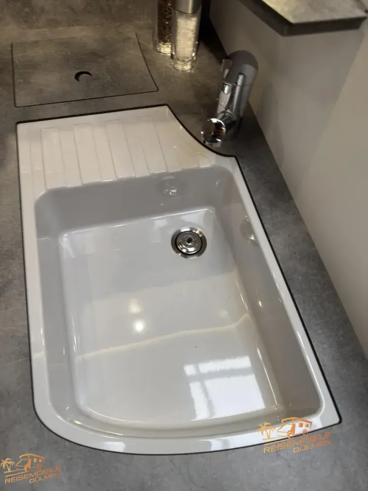 Fahrzeugbild Frankia F-Line I 790 GD Hubstützen Lithium #30