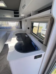 Fahrzeugbild Dethleffs c-go 475 EL ähnlich Active #9