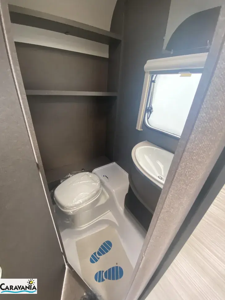 Fahrzeugbild Dethleffs c-joy 420 QSH ähnlich Active #9