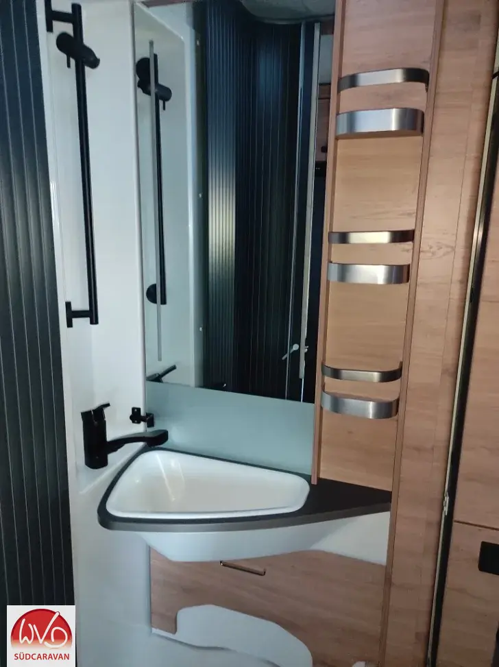 Fahrzeugbild Knaus L!VE WAVE 650 MEG Platinum Selection Live Wave #13
