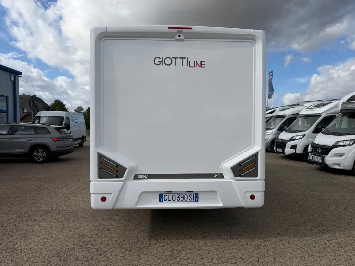 Fahrzeugbild GIOTTILINE Siena 390 Premiere Fiat - Queensbett #7