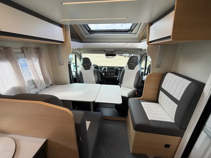 Fahrzeugbild GIOTTILINE Siena 390 Premiere Fiat - Queensbett #18