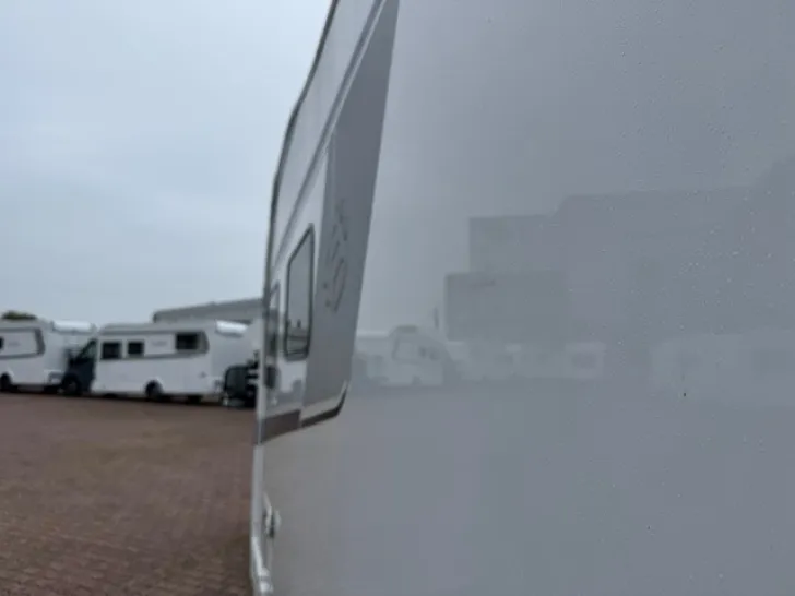 Fahrzeugbild Knaus Sky Wave 650 MF Mit Hubbett #4