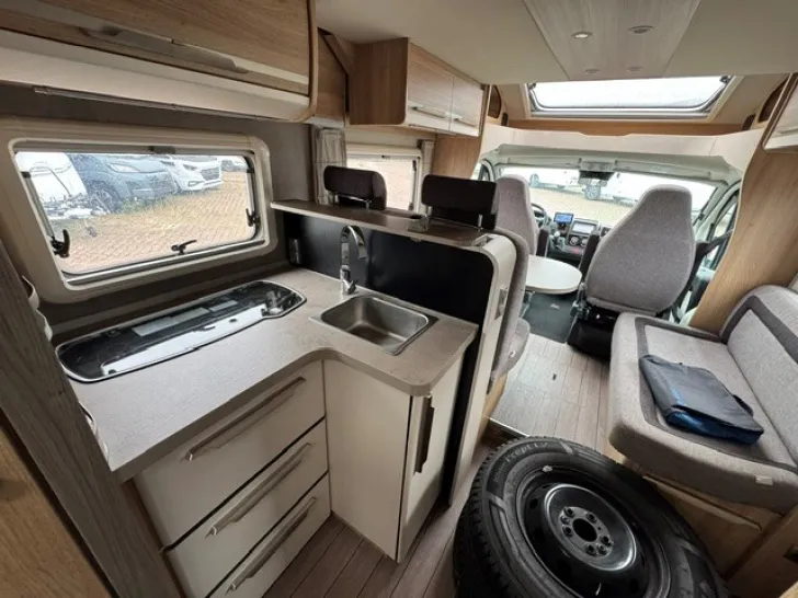 Fahrzeugbild Knaus Sky Wave 650 MF Mit Hubbett #11