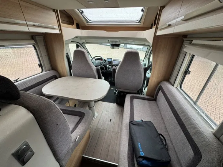 Fahrzeugbild Knaus Sky Wave 650 MF Mit Hubbett #12