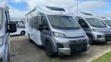 Schräg Vorne Carado T 459 Pro+ /180 PS/Automatik/4,4t