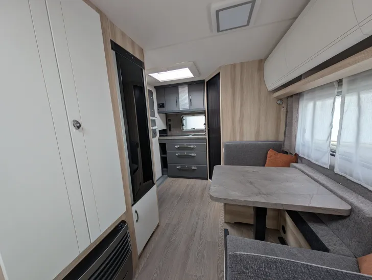 Fahrzeugbild Hobby De Luxe 460 SL Sie sparen 3.800,-€! #7