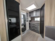 Fahrzeugbild Hobby De Luxe 460 SL Sie sparen 3.800,-€! #10