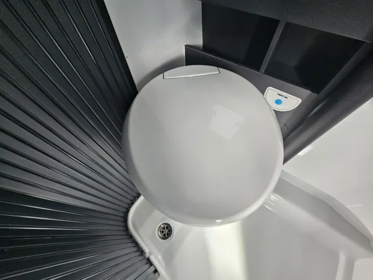 Fahrzeugbild Adria Twin Edition 640 SGX 180PS|Automatik|Solar|NAVI #15