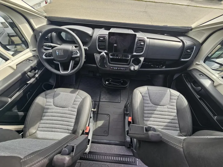 Fahrzeugbild Adria Twin Edition 640 SGX 180PS|Automatik|Solar|NAVI #19