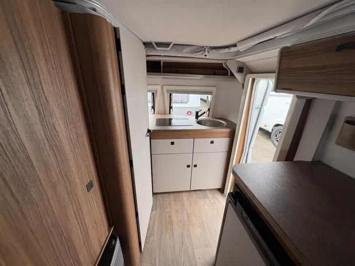 Fahrzeugbild Hymer Eriba Eriba Touring 420 /1.300 kg/ Steckdosen-Paket #10
