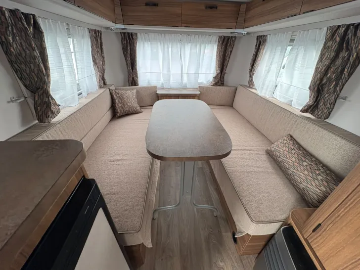 Fahrzeugbild Hymer Eriba Eriba Touring 420 /1.300 kg/ Steckdosen-Paket #26