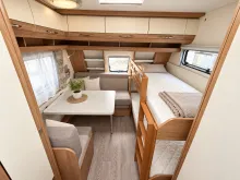 Fahrzeugbild Hobby De Luxe 515 UHK Hubbett hinten, Etagenbetten #22