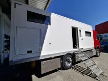Fahrzeugbild Renault Sonstige Selbstausbau T380 LKW Wohnmobil #1