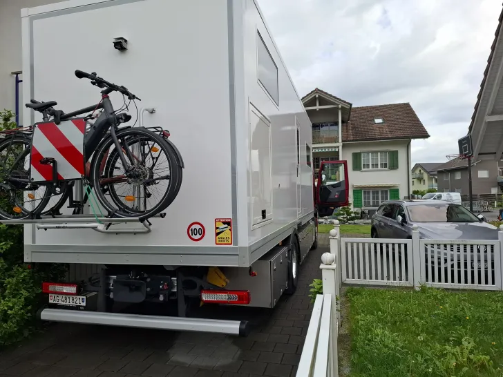 Fahrzeugbild Renault Sonstige Selbstausbau T380 LKW Wohnmobil #7