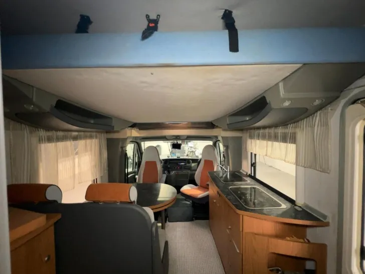 Fahrzeugbild Renault Bürstner MegaVan IT 675/Festbett+Hubbett/Solar #9