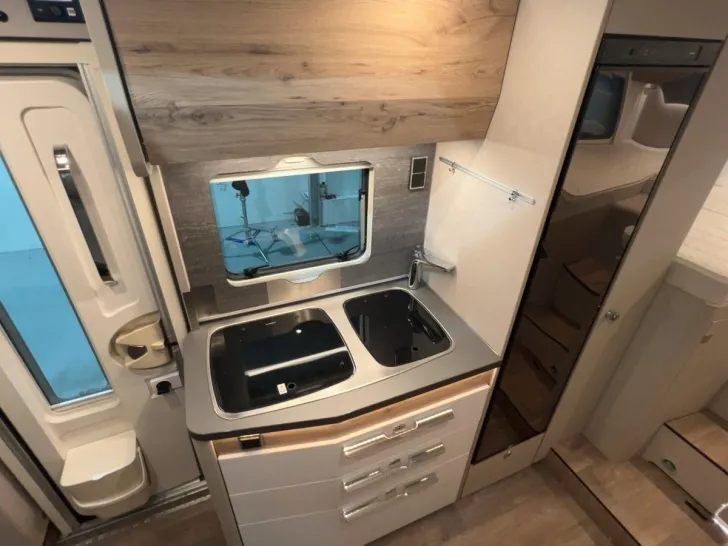 Fahrzeugbild Hymer Exsis-I 580/1.Hand/9-G Automatik/Einzelbetten #13
