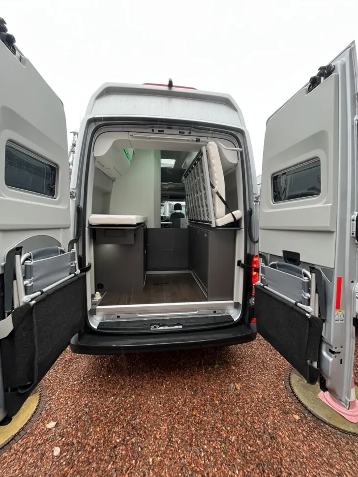 Fahrzeugbild VW Grand California  600 #11