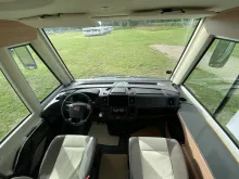 Fahrerhaus Knaus Sky i 700 LEG Automatik / 180 PS