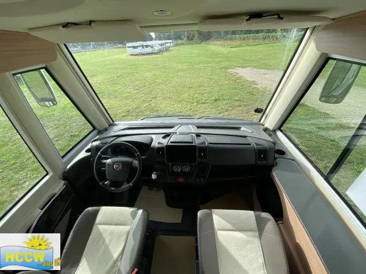 Fahrerhaus Knaus Sky i 700 LEG Automatik / 180 PS