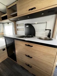 Fahrzeugbild Weinsberg CaraOne 420 QD Sofort Verfügbar! #6