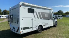 Schräg Hinten Carado T 338 pro+ SAT & TV / Radio, Navi & RFK