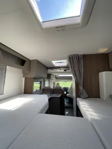 Sicht vorne-hinten Carado T 338 pro+ SAT & TV / Radio, Navi & RFK